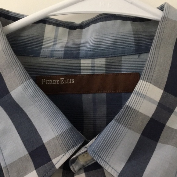 Button down shirt - Picture 2 of 4